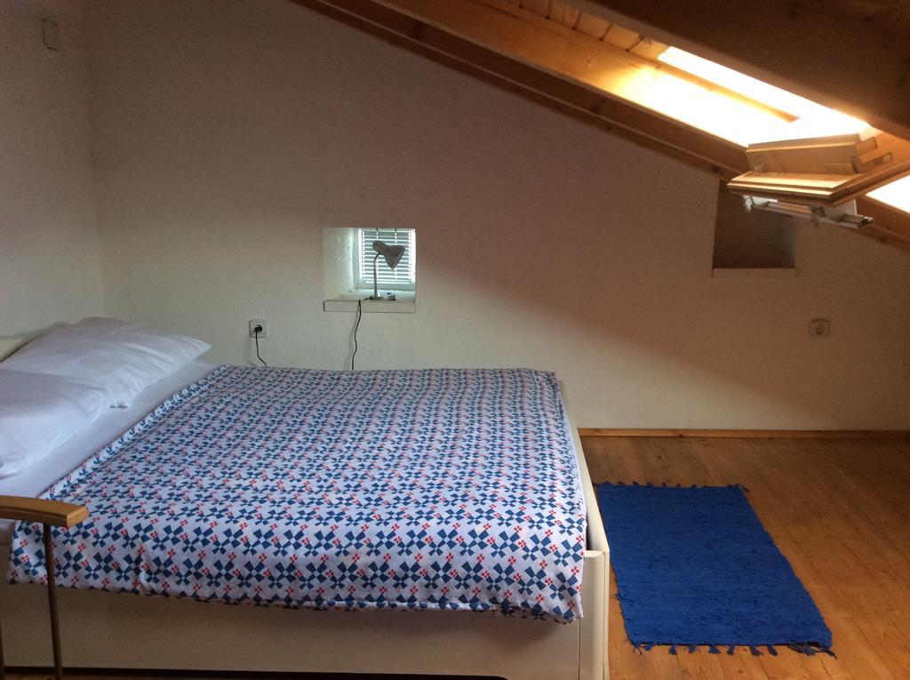 Apartman Ustrine Buitenkant foto